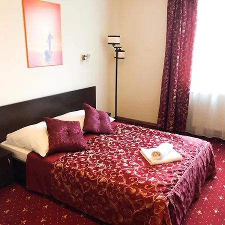 Korona Hotel 3*