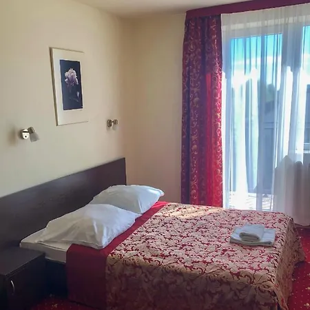 Hotel Korona 3*
